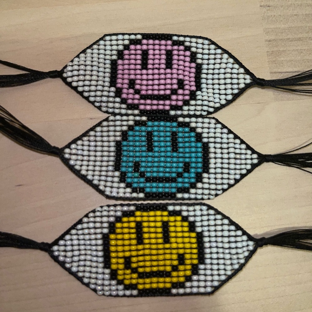 Happy face bracelets - Picture 3 of 6